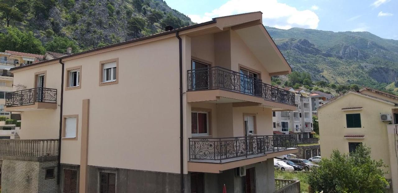 Apartments Zenit Kotor Exterior foto